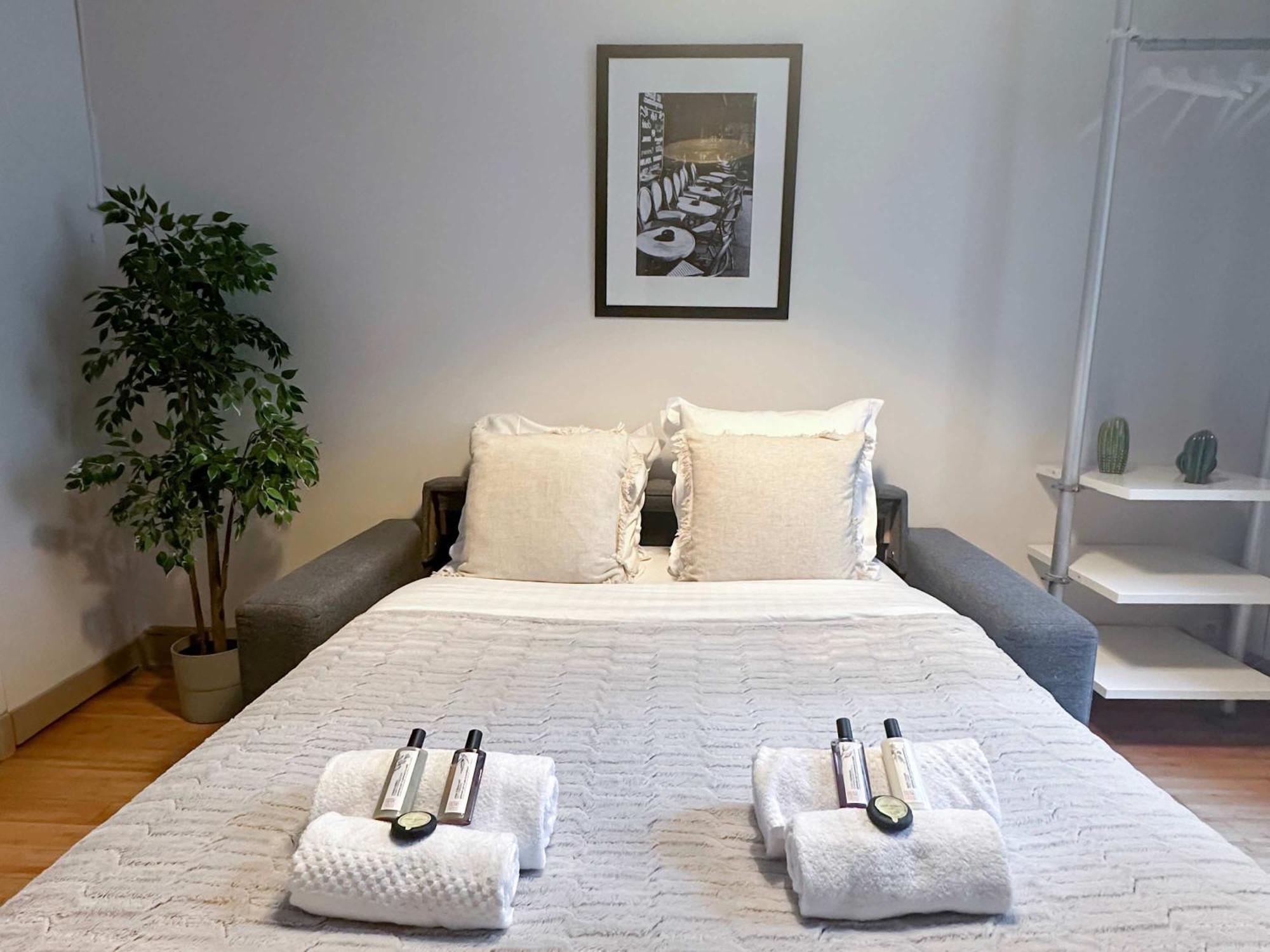 Renovated Champs-Elysees Retreat Lägenhet Paris Exteriör bild